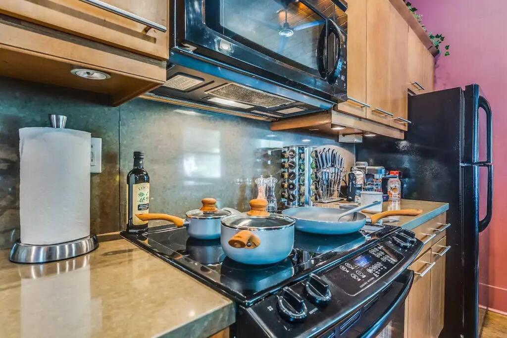 2Br Home W Parking Downtown Charm In Full Bloom! ทูซอน ภายนอก รูปภาพ