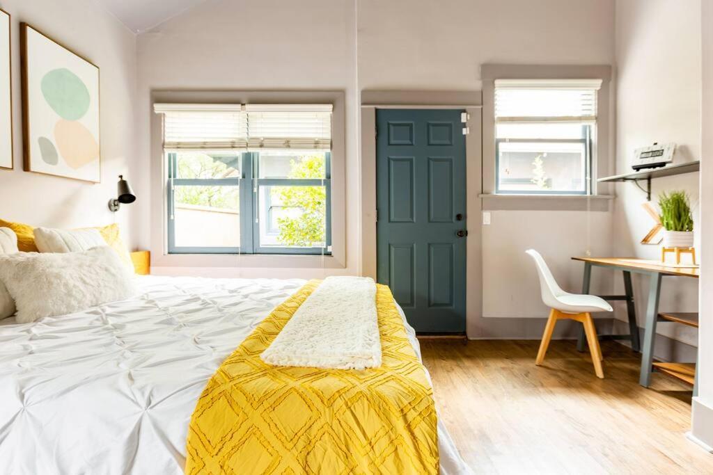 2Br Home W Parking Downtown Charm In Full Bloom! ทูซอน ภายนอก รูปภาพ